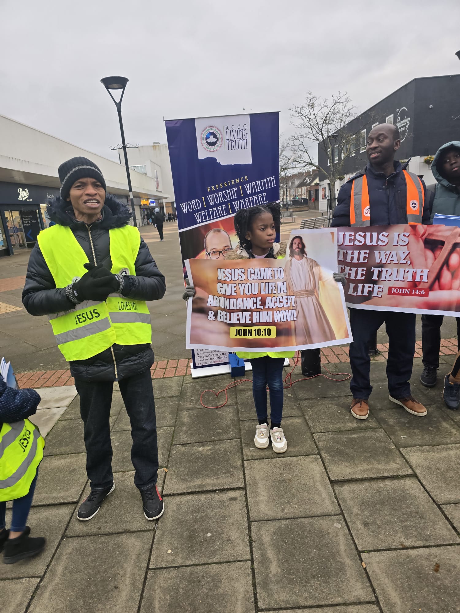 WhatsApp Image 2025-12-28 at 23.22.10