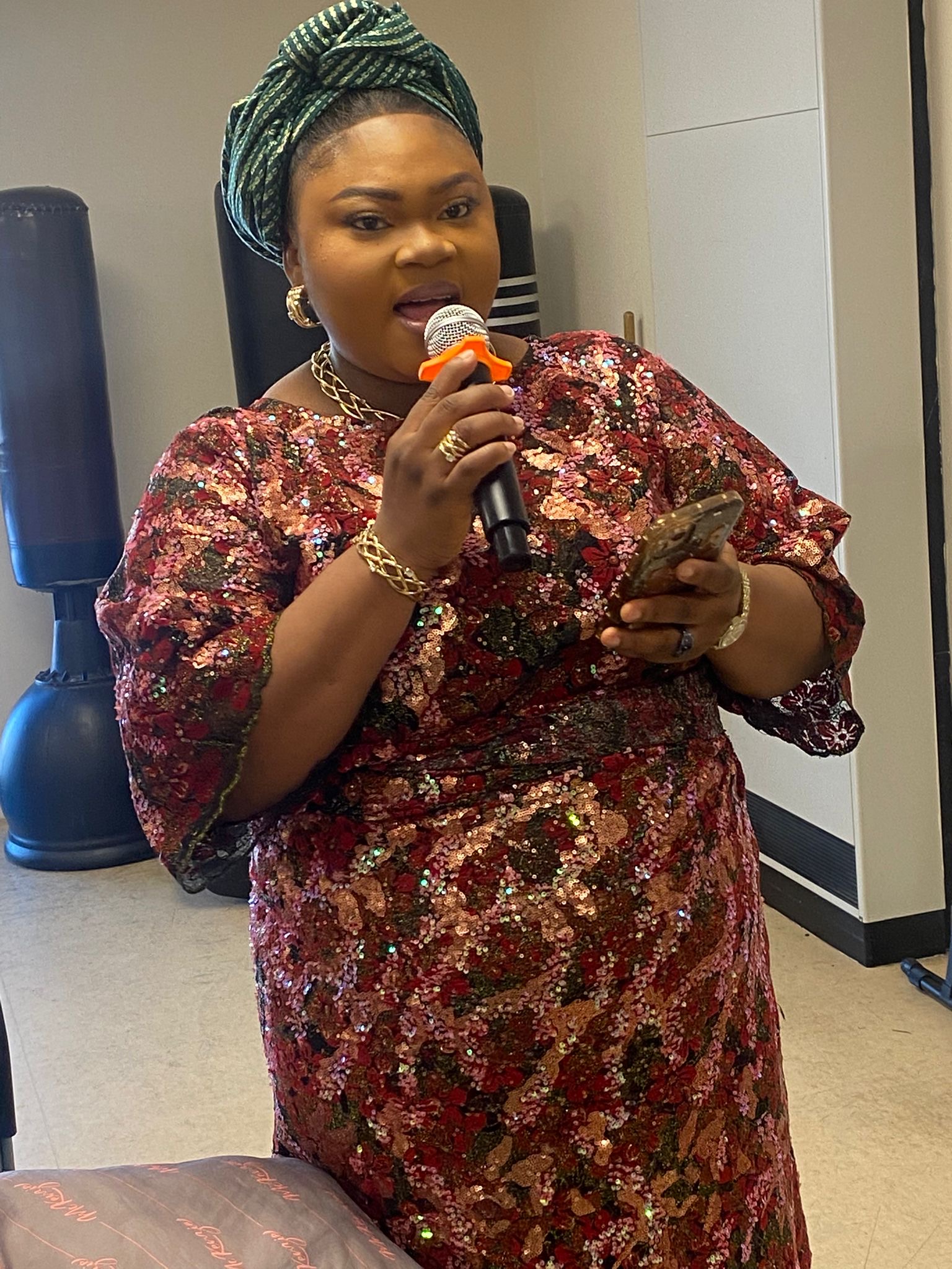 f088b108-a29f-4dc0-aa48-4e8b70073809